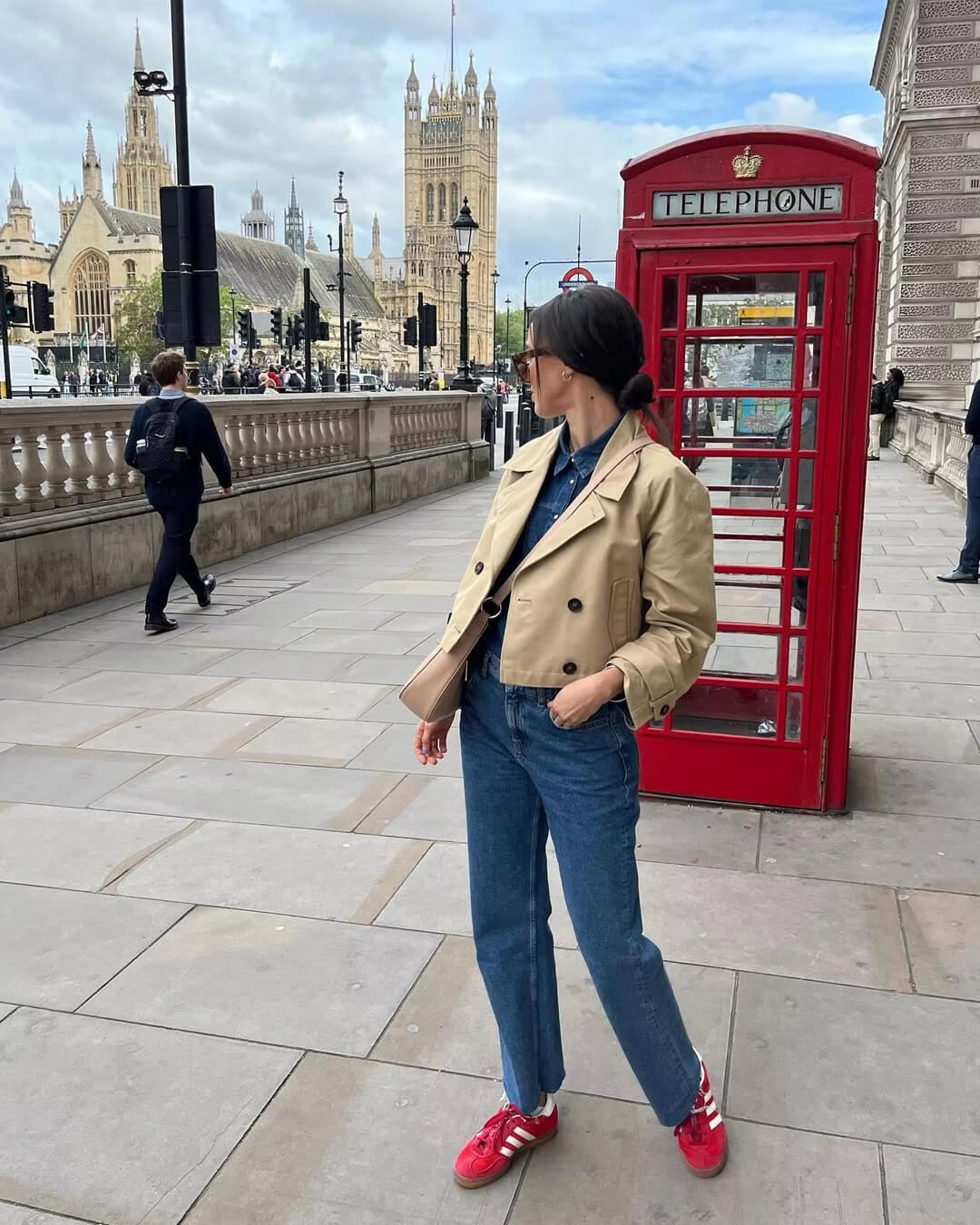 Short women's jacket with a double-breasted design and belt - J&B; - 3 - Elvaroza.com