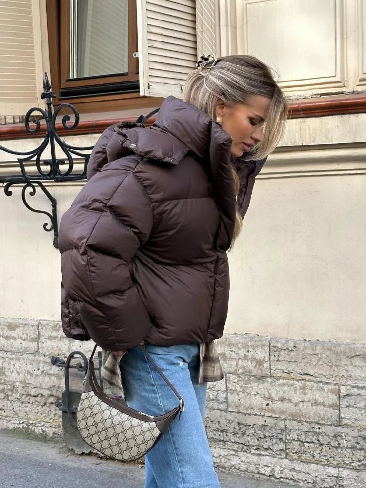 Women's cropped puffer jacket with a zipper - J&B; - 2 - Elvaroza.com