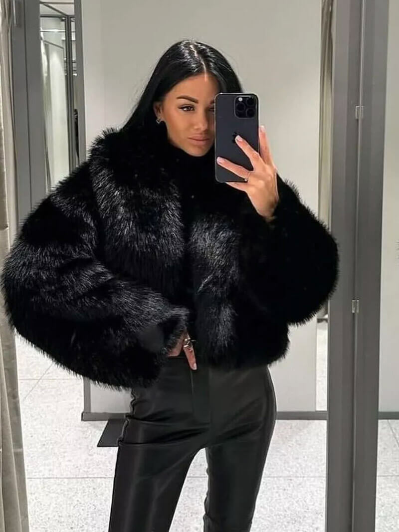 Women's faux fur jacket in a cropped style with an oversized collar - J&B; - 3 - Elvaroza.com