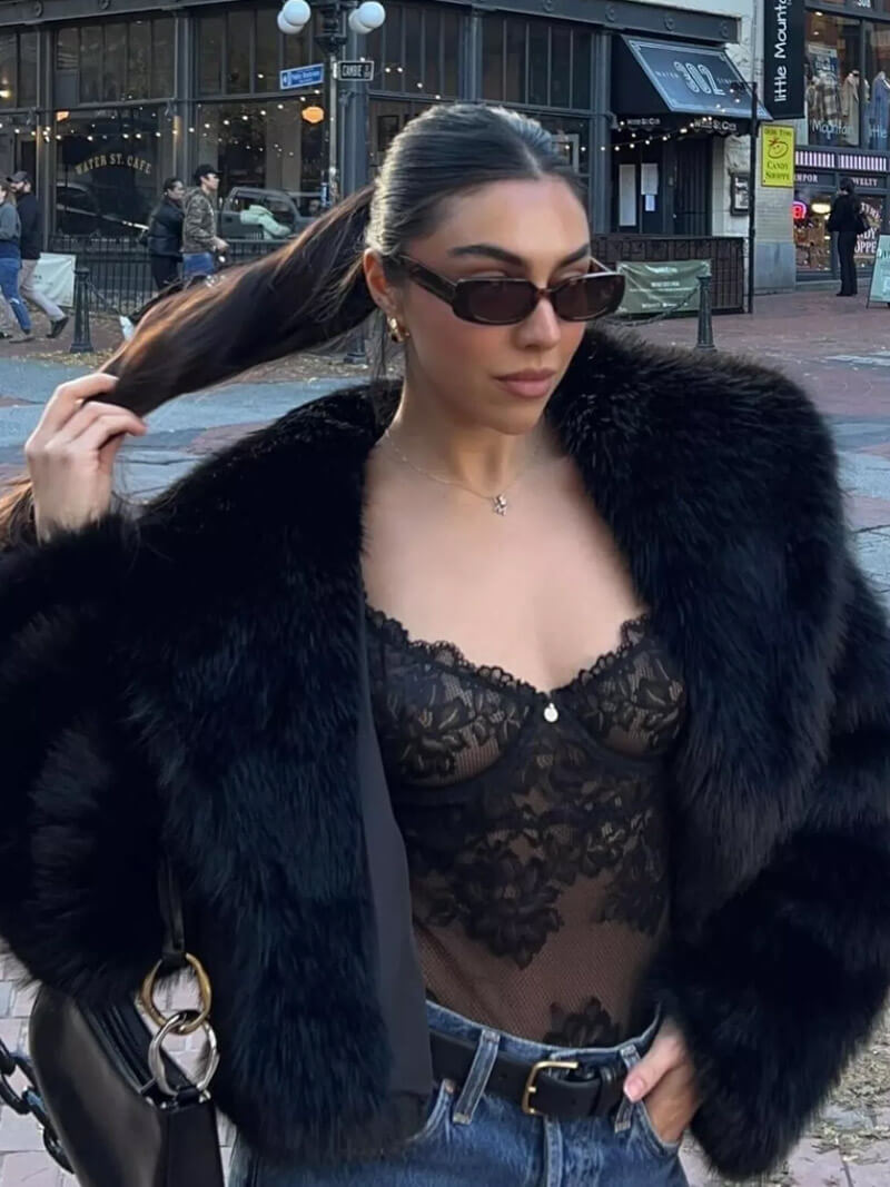 Women's faux fur jacket in a cropped style with an oversized collar - J&B; - 7 - Elvaroza.com