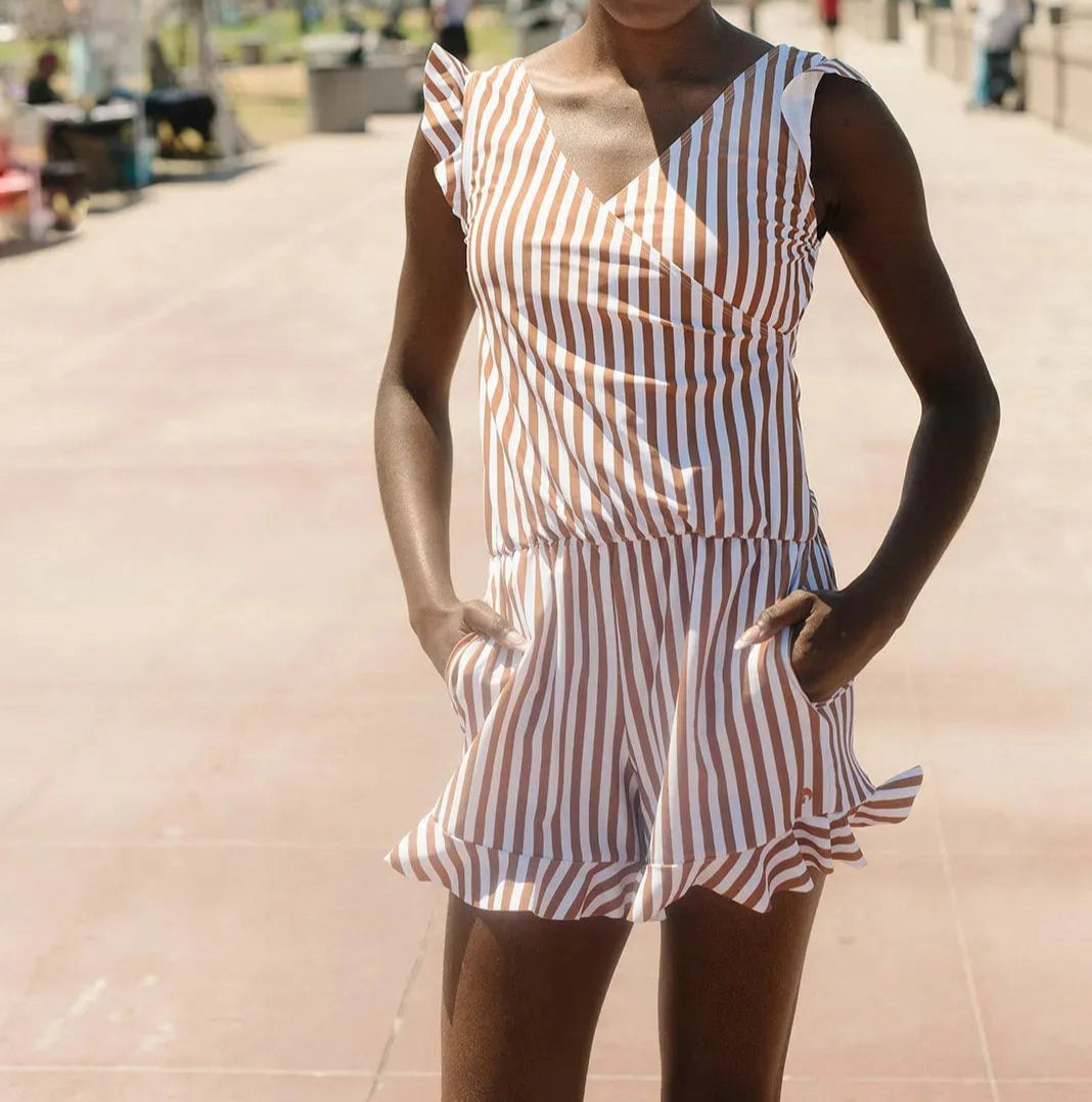 Chic Floral Romper – Effortless Summer Style - Image 8