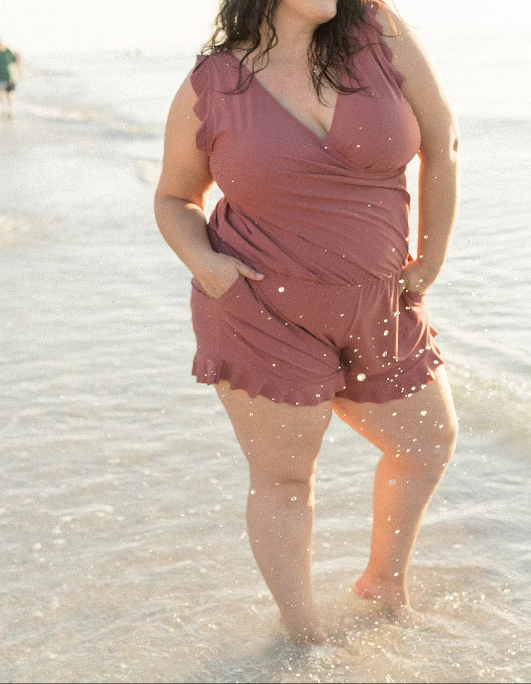 Chic Floral Romper – Effortless Summer Style - Image 4