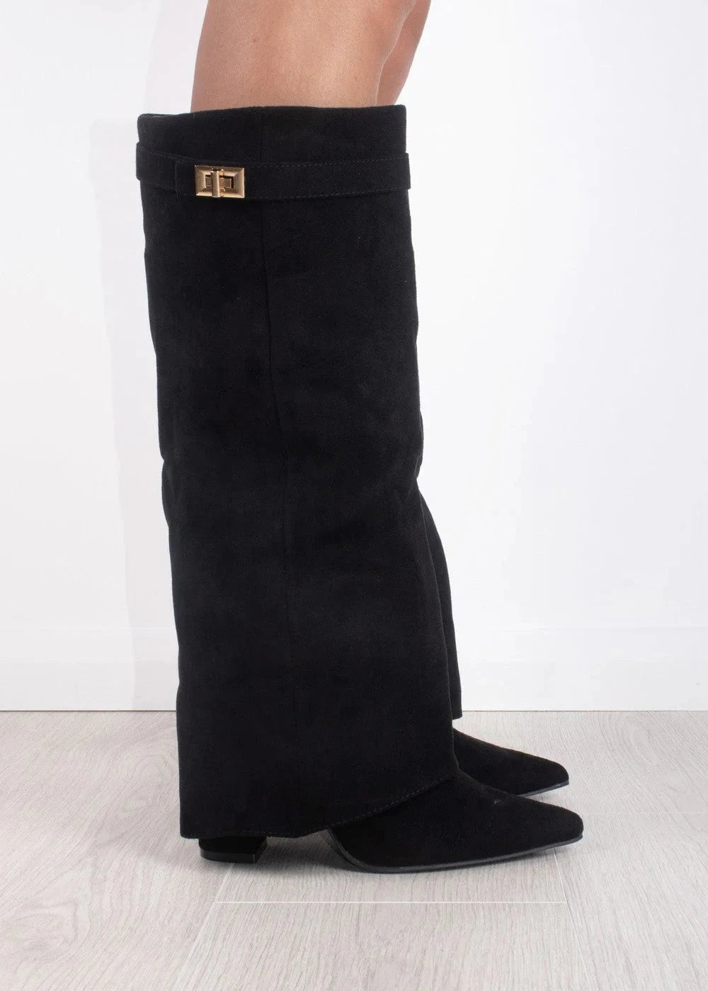 Women's Knee-High Boots with a Straight Shaft and Pointed Toe - J&B; - 6 - Elvaroza.com