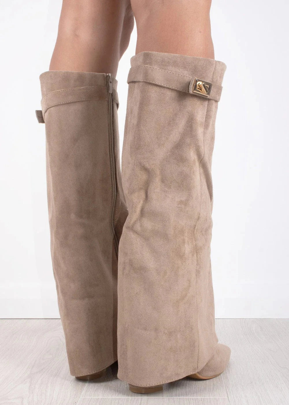 Women's Knee-High Boots with a Straight Shaft and Pointed Toe - J&B; - 9 - Elvaroza.com