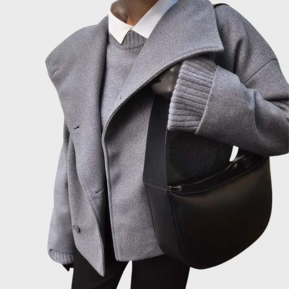 Women's double-breasted jacket with wide lapels and relaxed fit | E&R - 4 - Elvaroza.com