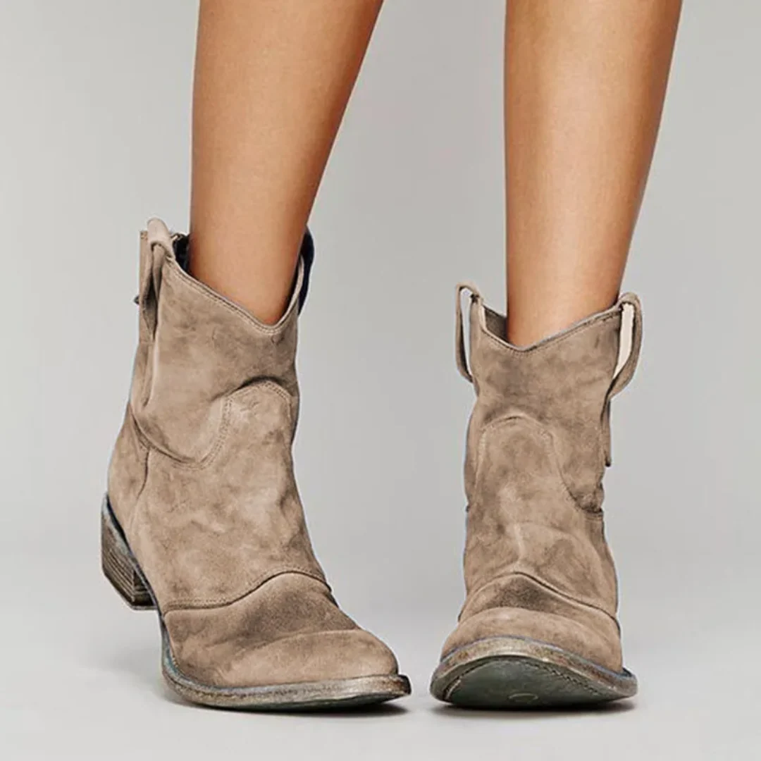 Women's Western Boots with Block Heels and Distressed Look | E&R - 1 - Elvaroza.com