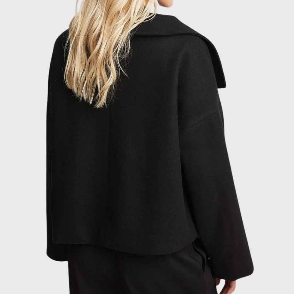 Women's double-breasted jacket with wide lapels and relaxed fit | E&R - 5 - Elvaroza.com