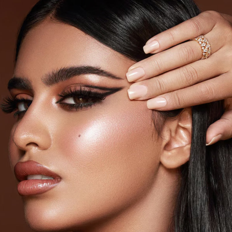 Glamour Lashes – Elevate Your Eye Makeup Game - Image 6